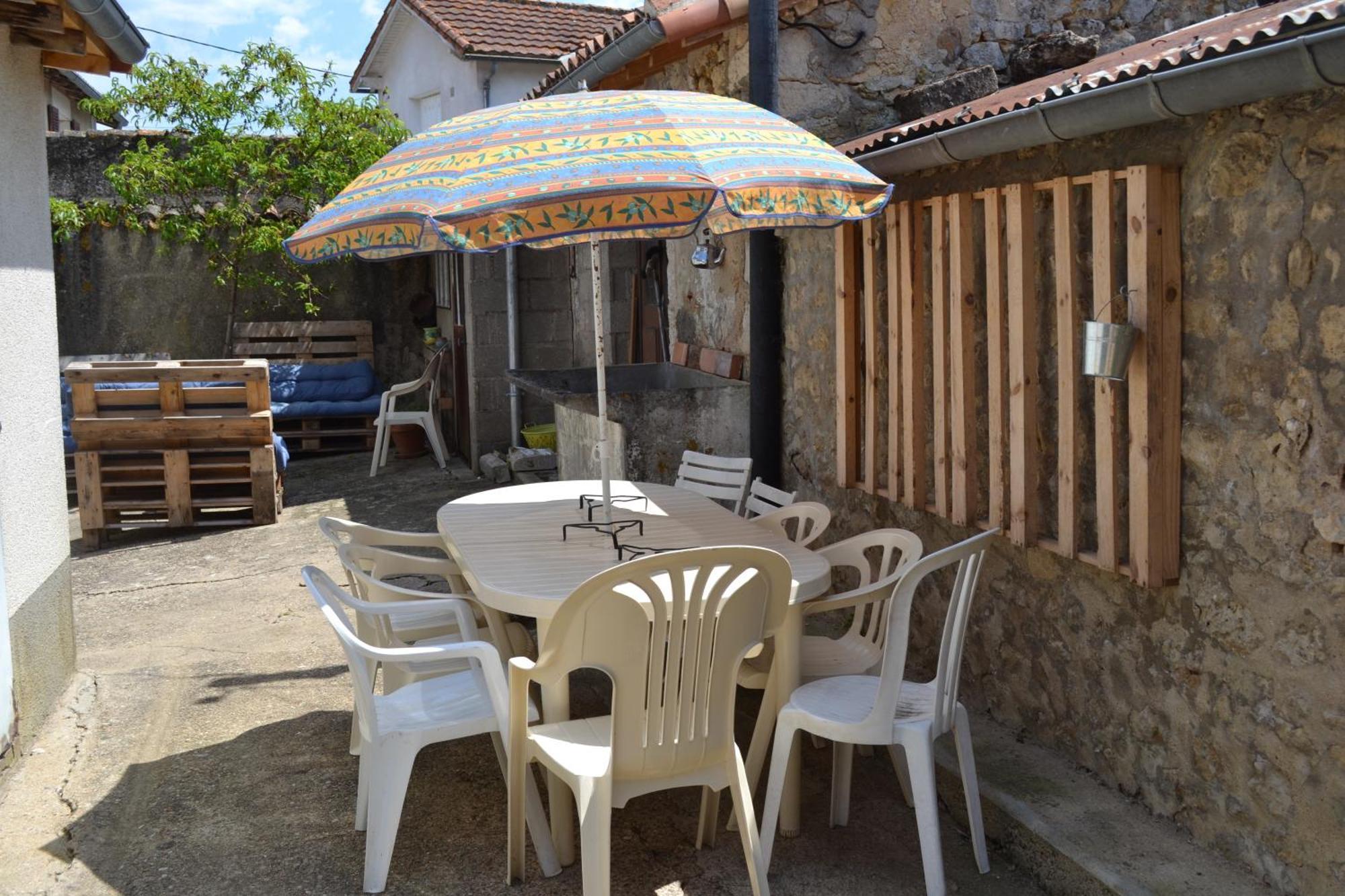 Gite Familial Chaleureux A La Campagne 20Mn Futuroscope Savigny-Levescault Exterior photo